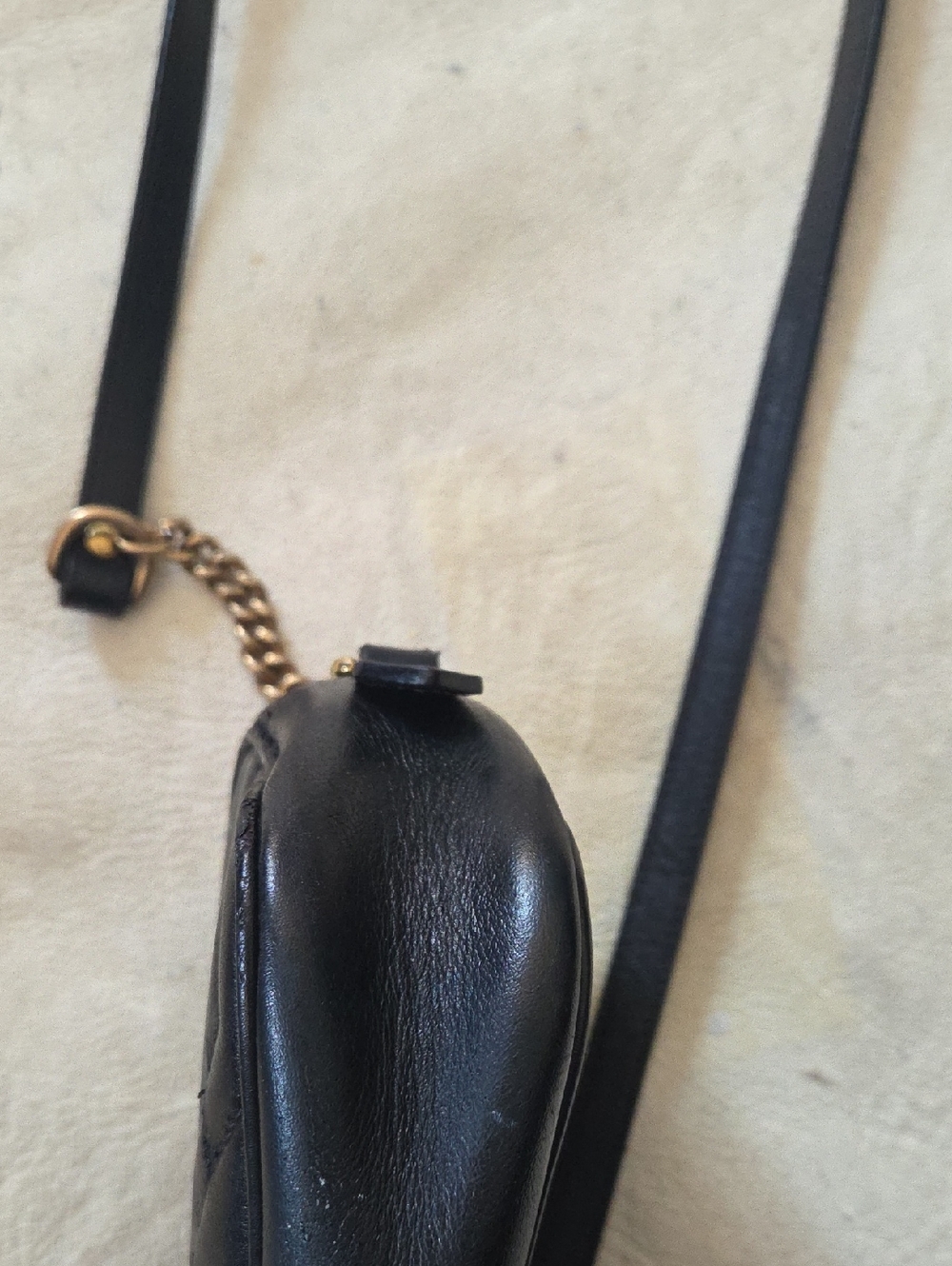 Gucci Black Mini Marmont Bag - Picture 7 of 16